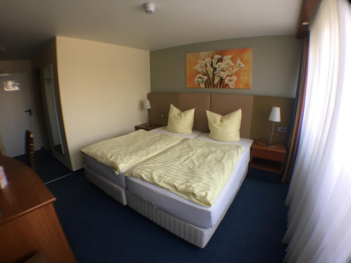 Motel Monteur Aschersleben Dış mekan fotoğraf